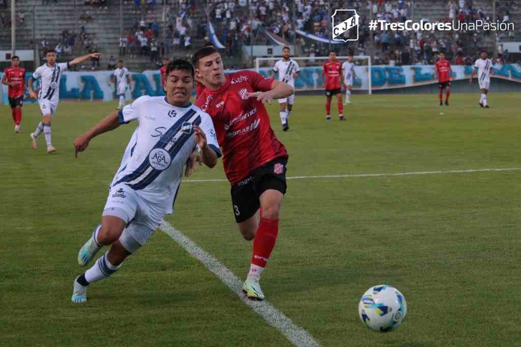 9 de Julio venció a Juventud Antoniana y salvó la categoría