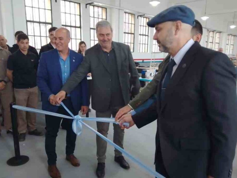 Cárcel de Coronda: reinauguraron el taller de sastrería del IAPIP