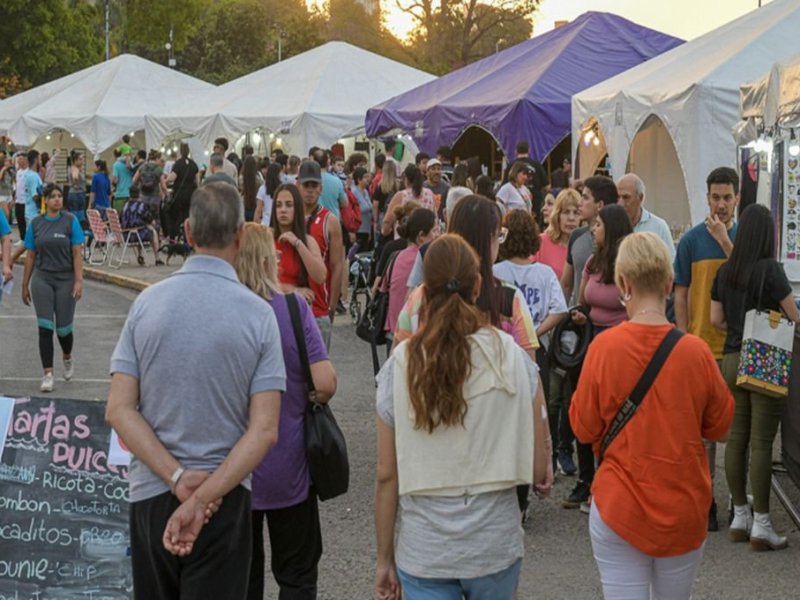 Balance positivo de artesanos y emprendedores en la feria de Paraná