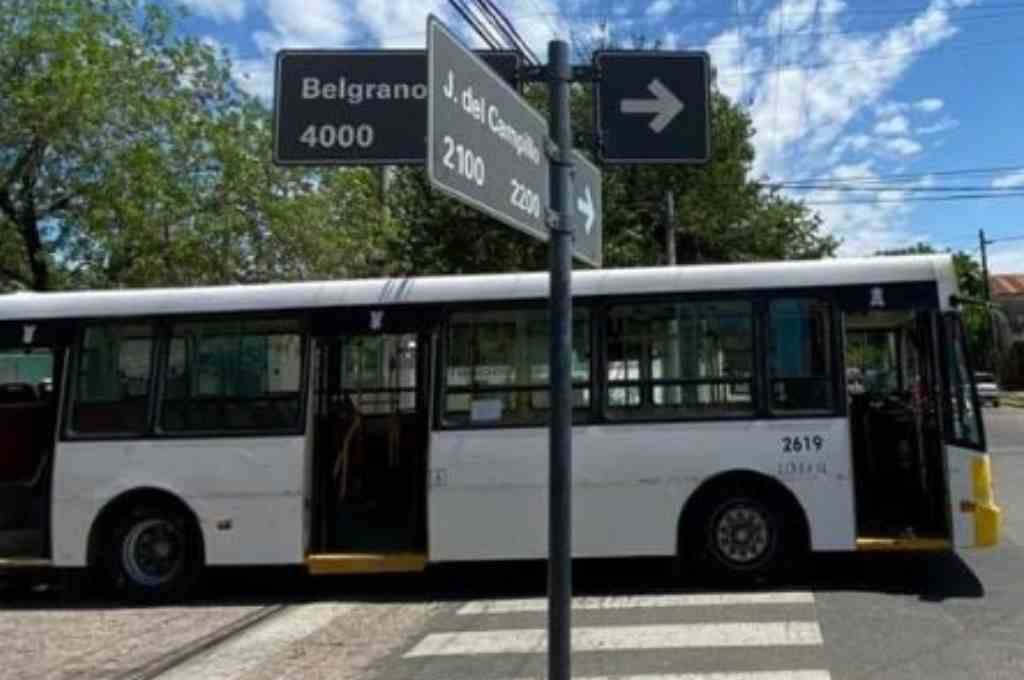 Santa Fe ciudad: un colectivo de línea sufrió una explosión