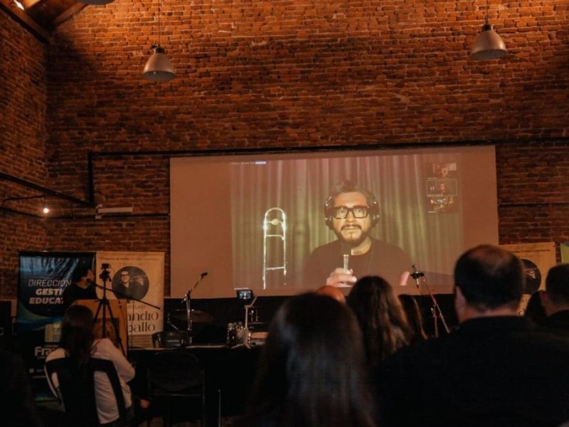 Alejandro Carballo brindó una Master Class para músicos santafesinos
