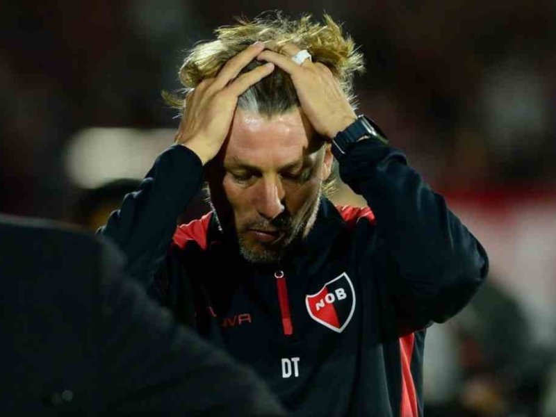 Gabriel Heinze en su peor momento; Newell’s también