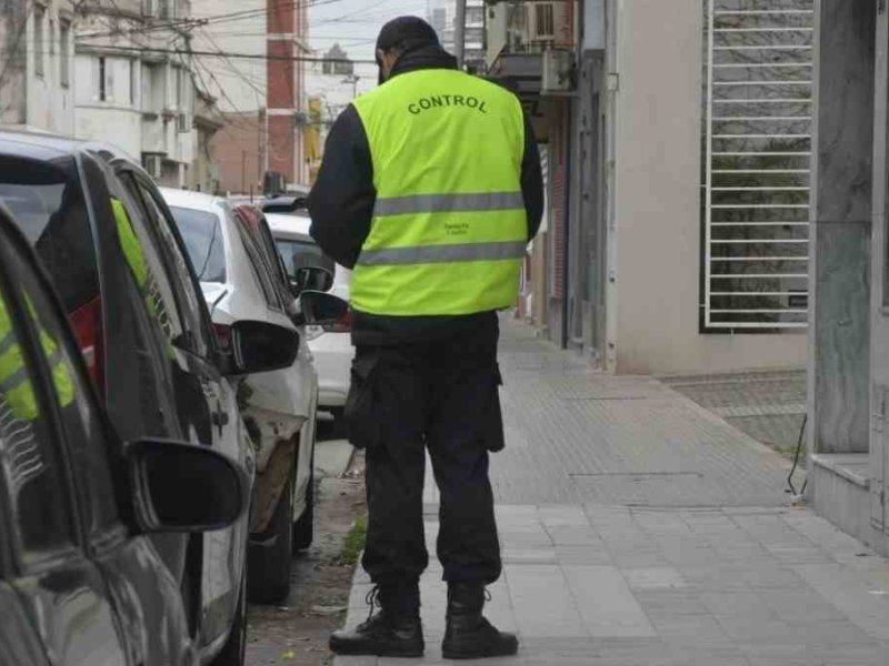 Santa Fe ciudad: un hombre golpeó a un inspector municipal y le robó su celular