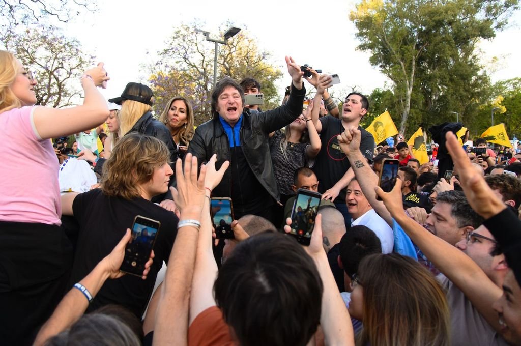Milei reafirmó en Rosario su discurso liberal ante el público