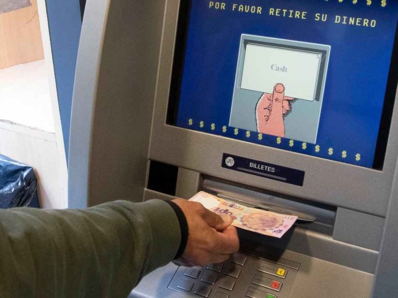 Empleados públicos de Santa Fe: lanzaron la cláusula gatillo