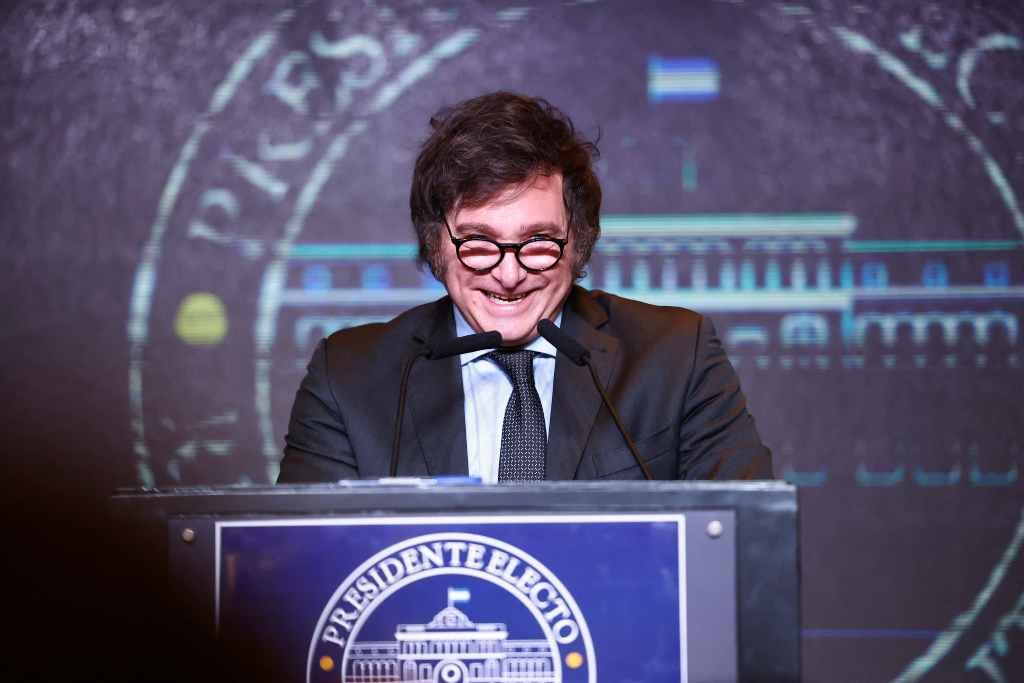 Javier Milei dio su primer discurso con muchas promesas, pero dejó interrogantes