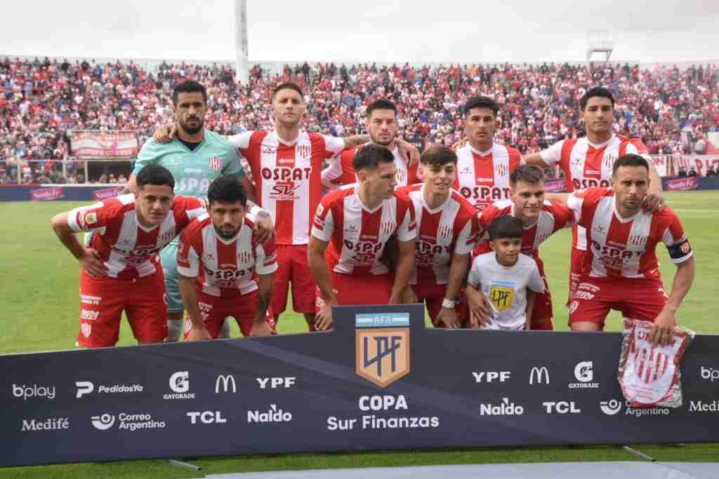 Unión debe ganar ante Tigre para permanecer en primera