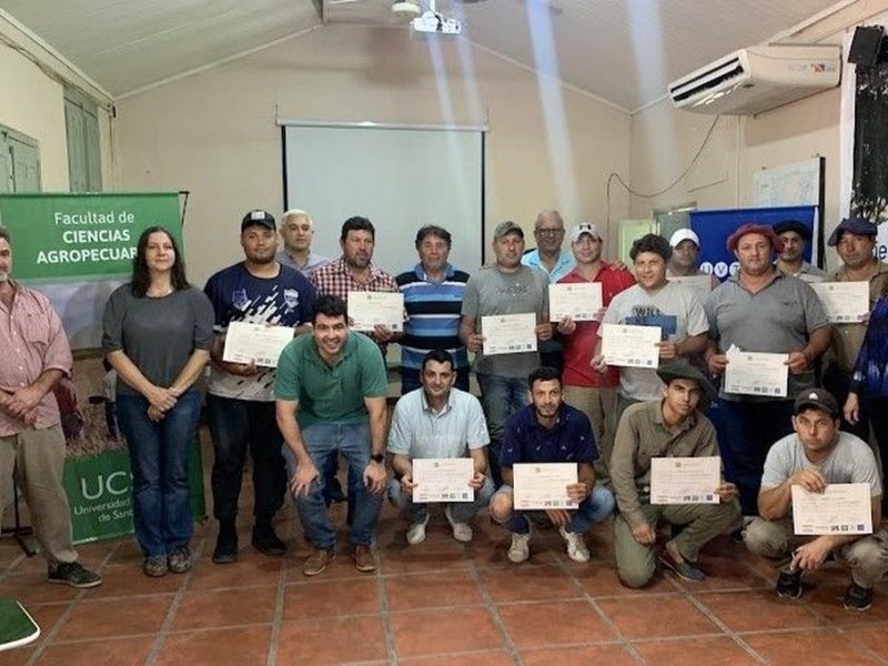 Finalizó el curso de alambradores en el norte santafesino