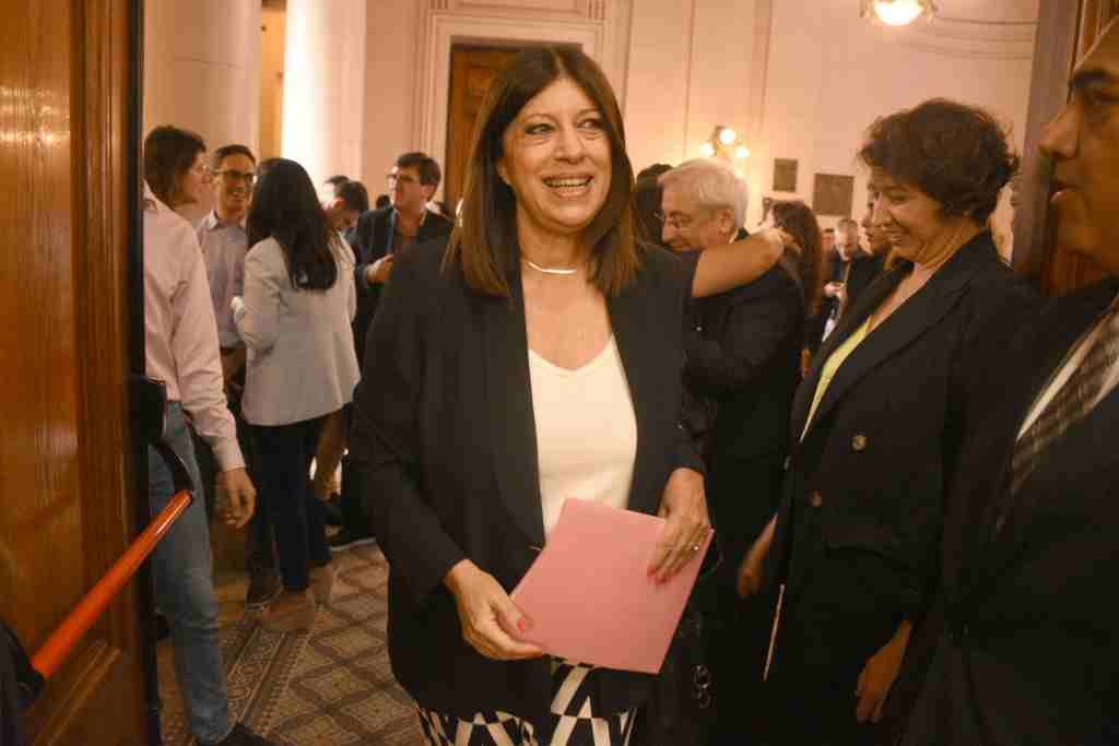 La nueva presidenta de la Cámara de Diputados es Clara García