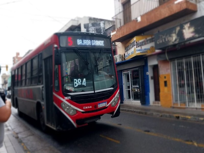 Un nuevo aumento del boleto y un servicio que continúa igual