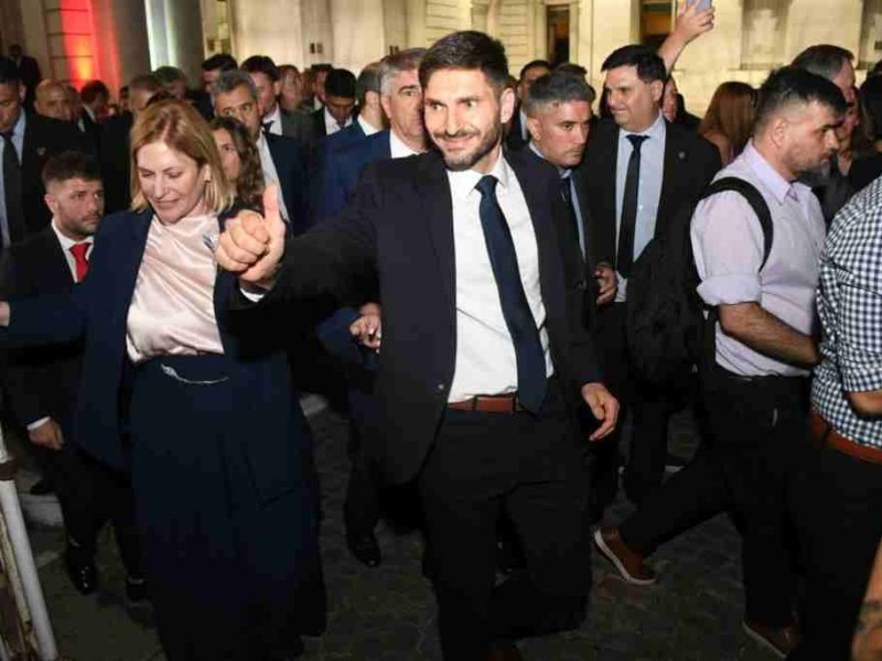 Gobernador Maximiliano Pullaro: «Empezamos una nueva etapa»