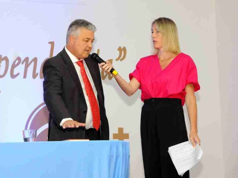 Los intendentes renovaron sus respectivos mandatos en San Genaro y Coronda