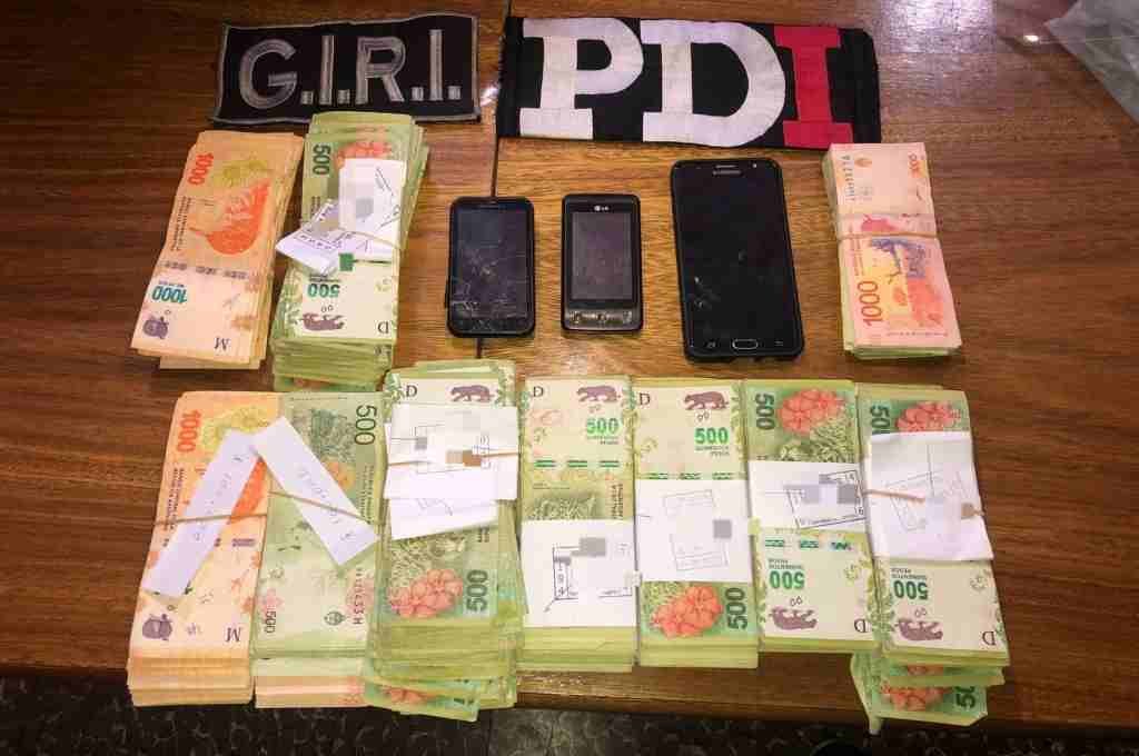 Rosario: allanan viviendas y detienen a una persona por el robo a la familia Roccuzzo