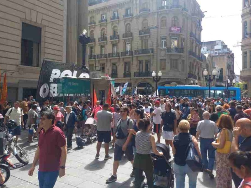 Rosario: nueva marcha contra las medidas del gobierno de Javier Milei