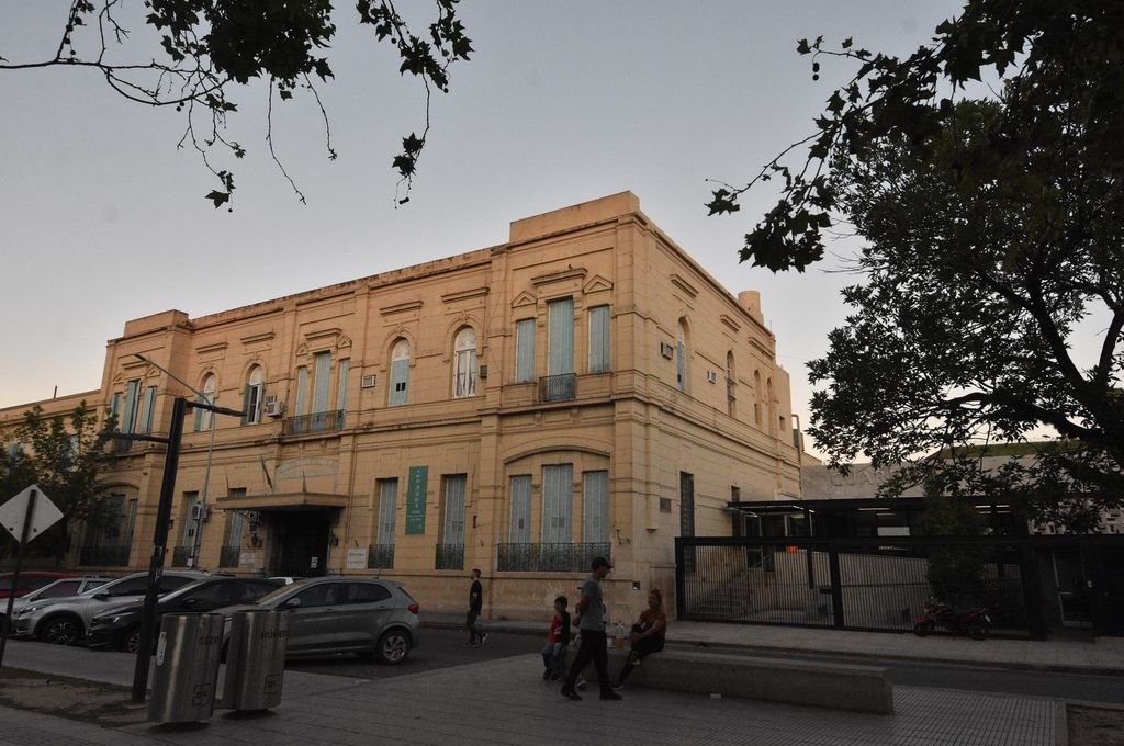 Murió en el Hospital Cullen un hombre apuñalado en San Javier