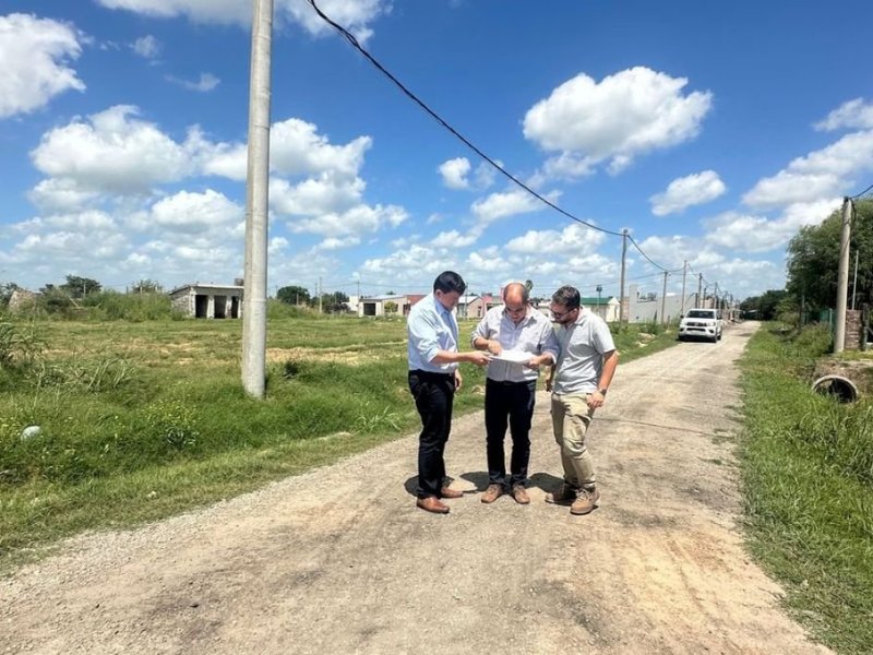 Funcionarios provinciales recorrieron las obras de cloacas en Pilar