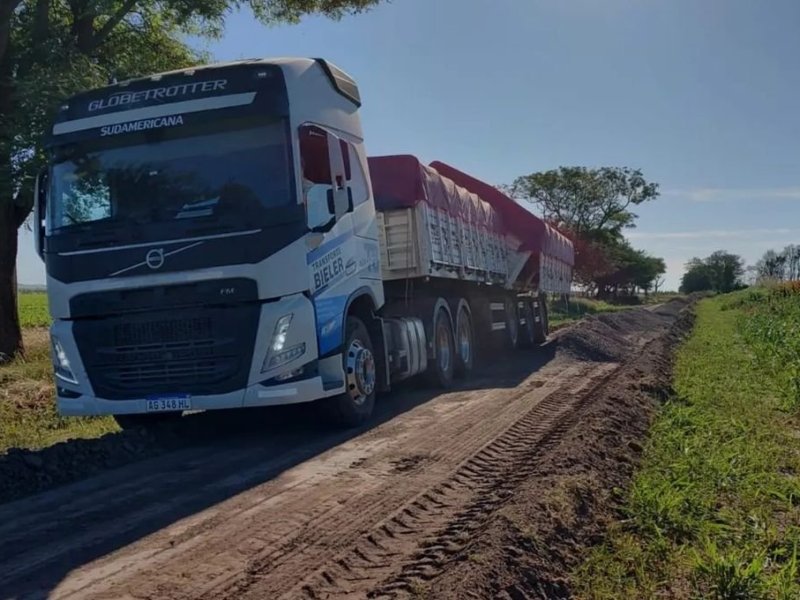 Se inició la cuarta etapa de obras del programa Caminos de la Ruralidad en María Luisa