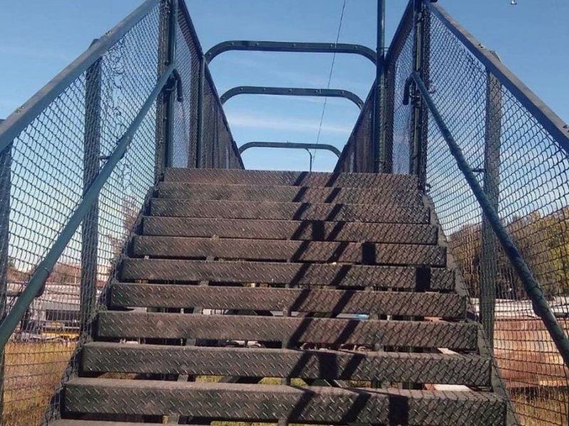 Mejorarán el puente peatonal de Rufino, una de las obras más antiguas de la ciudad