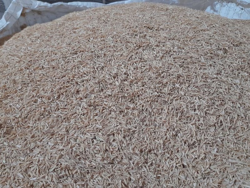 Transformación de cáscaras de arroz en sílice y energía renovable