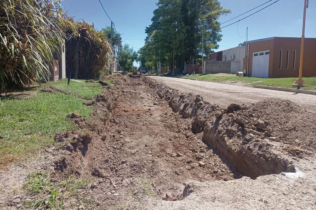 Retoman la obra pública en barrios de San Carlos Sud