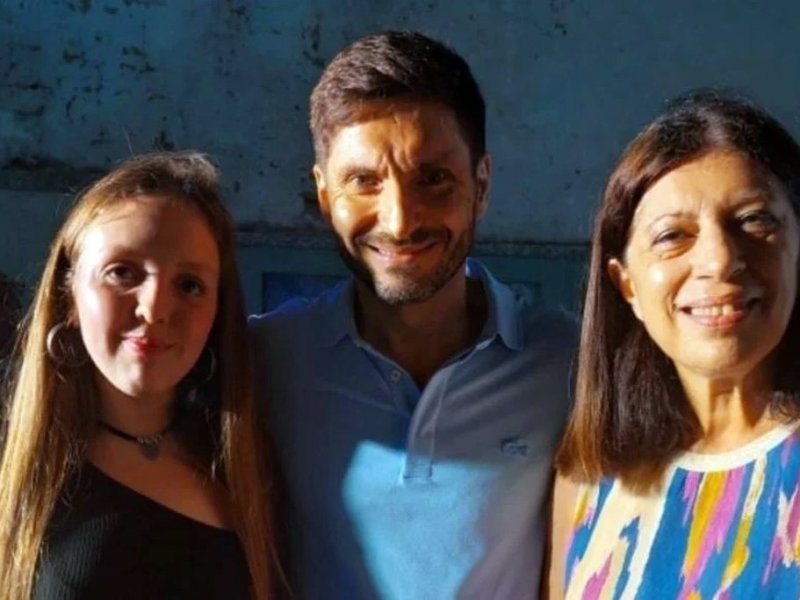El sueño de una adolescente para que exista un secundario en un pueblo santafesino y el recuerdo de Lifschitz