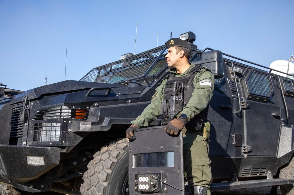 Presencia de las Fuerzas Armadas y más efectivos federales para Rosario