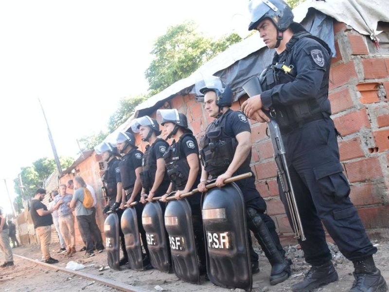 La conmoción y la incertidumbre reinan un comienzo de semana silencioso en Rosario