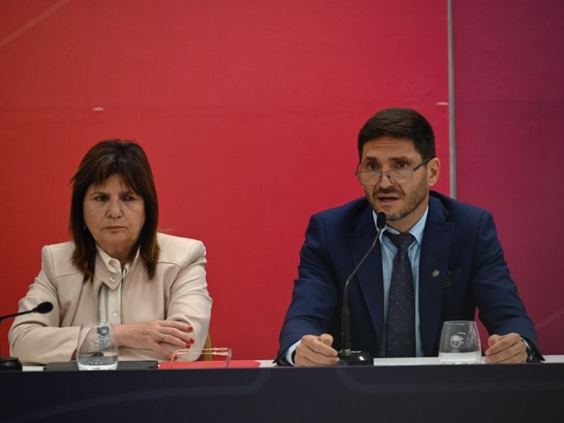 En Rosario, Bullrich pidió trabajar en conjunto y planteó acciones contra el «narcoterrorismo»