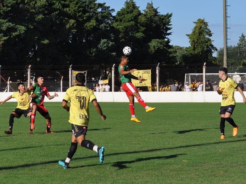 Con una lluvia de goles se completó la primera fecha de la Liga San Martín