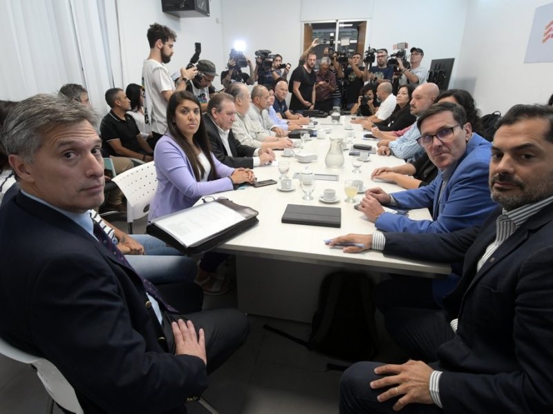 Paritaria docente en Santa Fe: el gobierno ofreció el 18 % de aumento para marzo