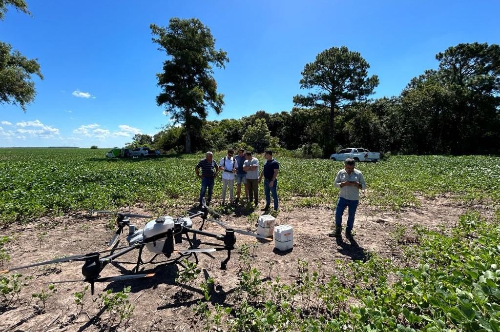 Drones agrícolas para combatir el dengue