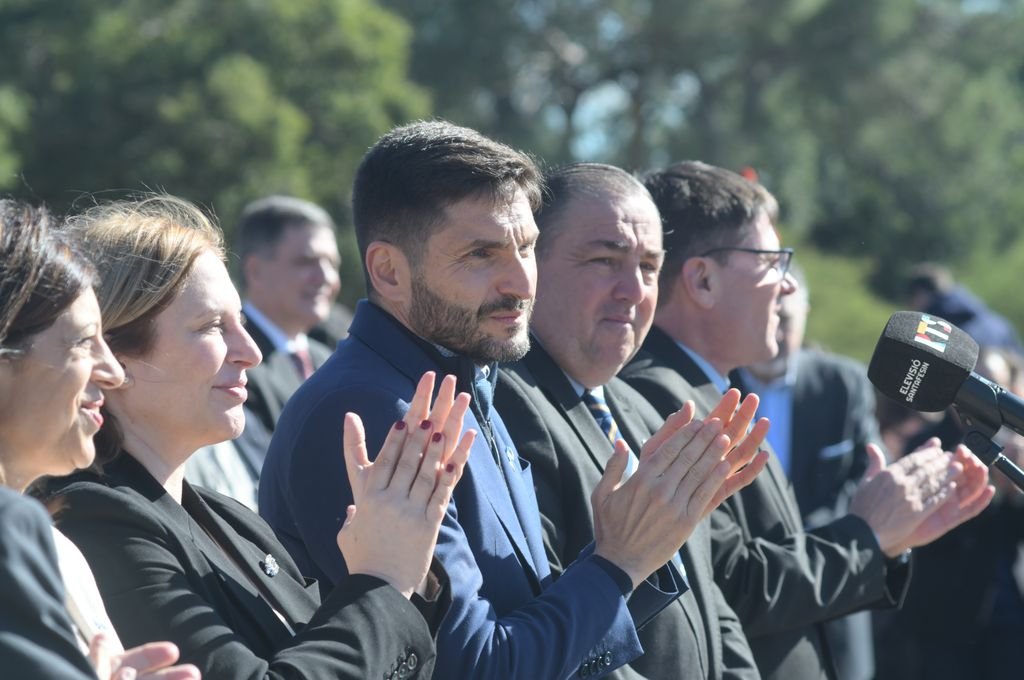 Santa Fe: más de 2 mil estudiantes prometieron lealtad a la Constitución Nacional