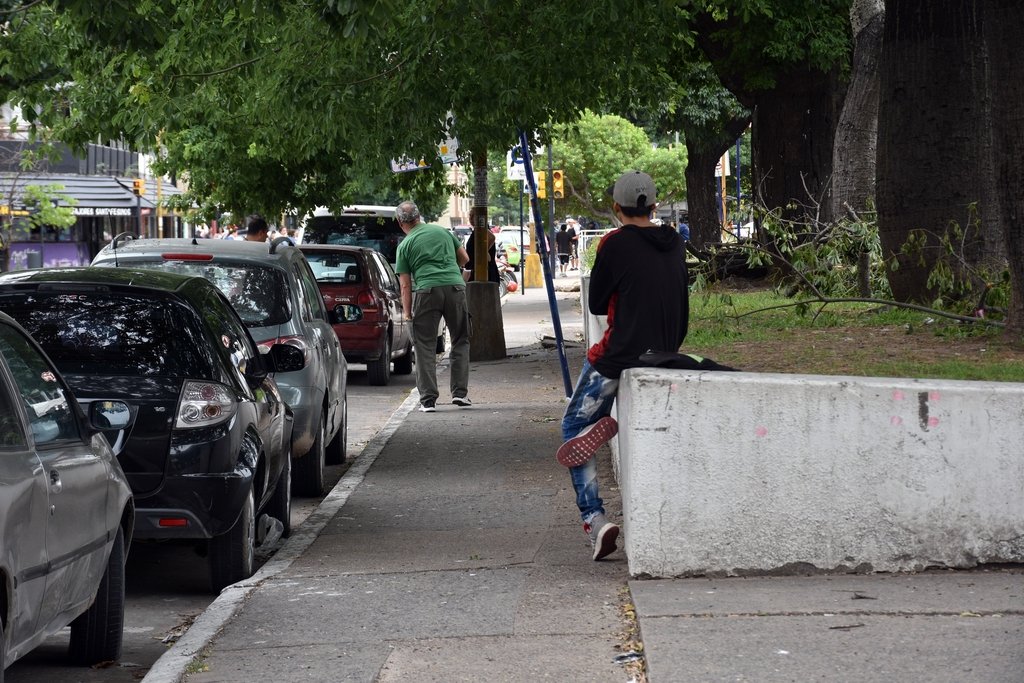 Santa Fe podría prohibir la actividad de cuidacoches