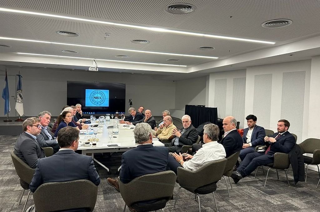 En secreto, convocaron a la Mesa de Enlace