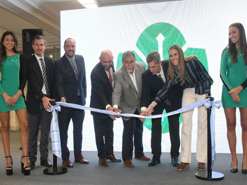 Inauguró el Centro de Negocios del Banco Santa Fe