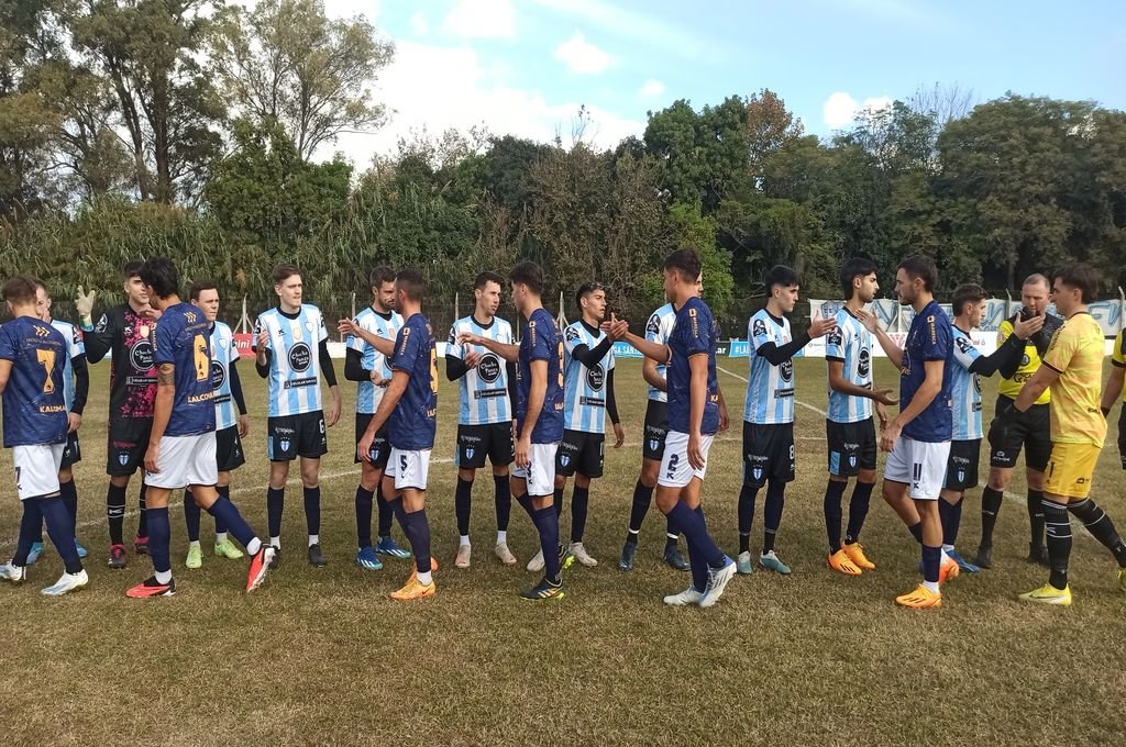 El Quillá derrotó 1 a 0 a Argentino de Franck en el debut