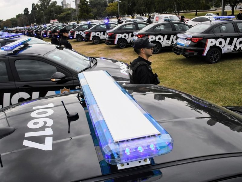 Pullaro: «Seguimos trabajando para que nuestra policía tenga los recursos necesarios para combatir el delito»
