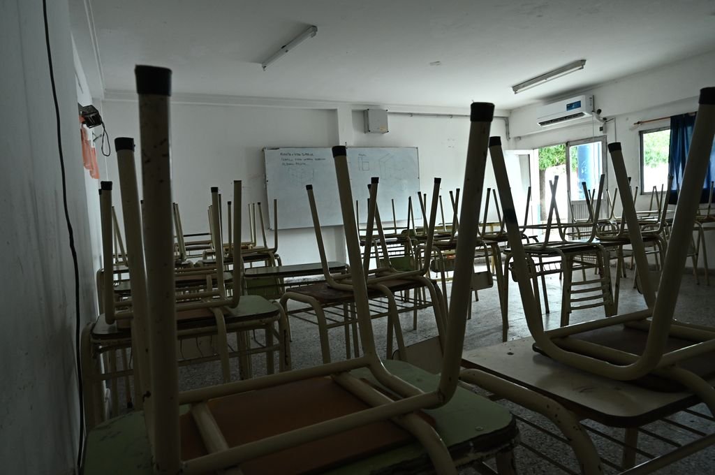 Docentes: aceptan el aumento pero adhieren al paro nacional