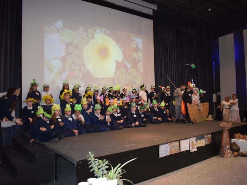 Homenaje a la escuela 320 Alfonsina Storni de Arocena