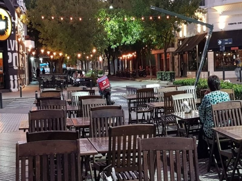 La recesión se siente en corredores comerciales de Rosario