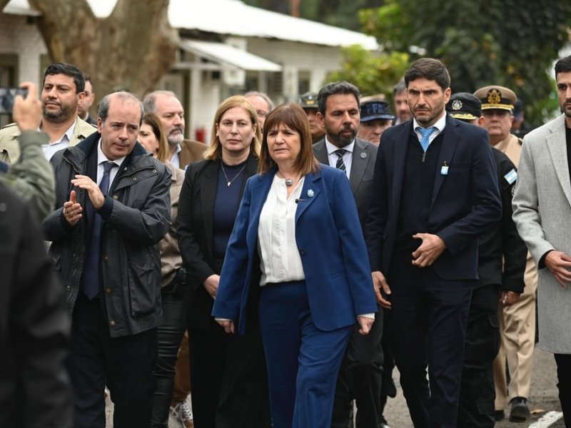 Bullrich: «Falta mucho para llegar a la normalidad en Rosario»