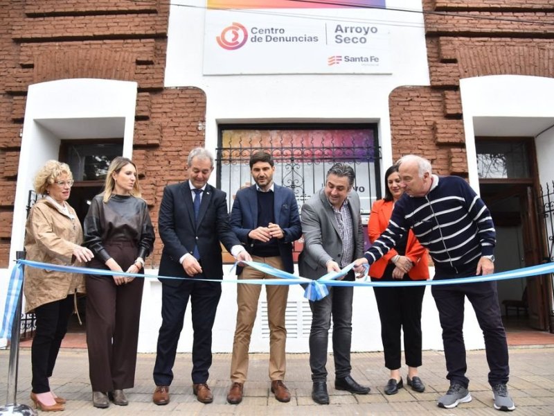 Arroyo Seco: Pullaro inauguró el Centro de Denuncias Nº 54