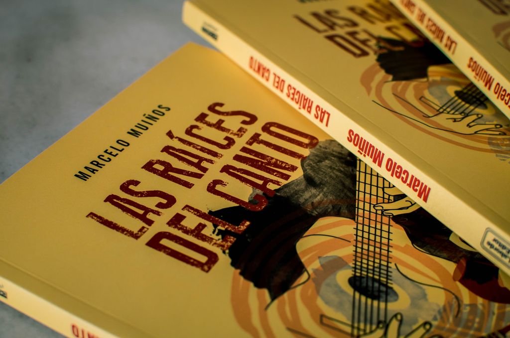 Marcelo Muiños presenta su libro de conversaciones con folkloristas del país