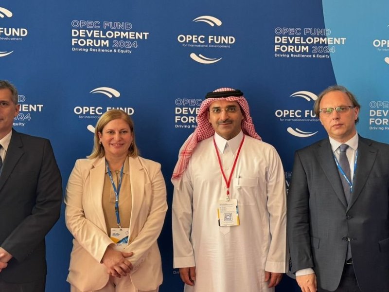 Provincia busca financiamiento de los fondos Saudí y de Kuwait para el Desarrollo