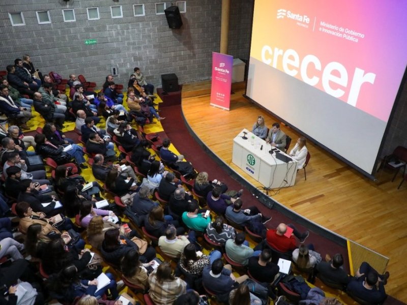 Un plan para capacitar a los gobiernos locales de Santa Fe