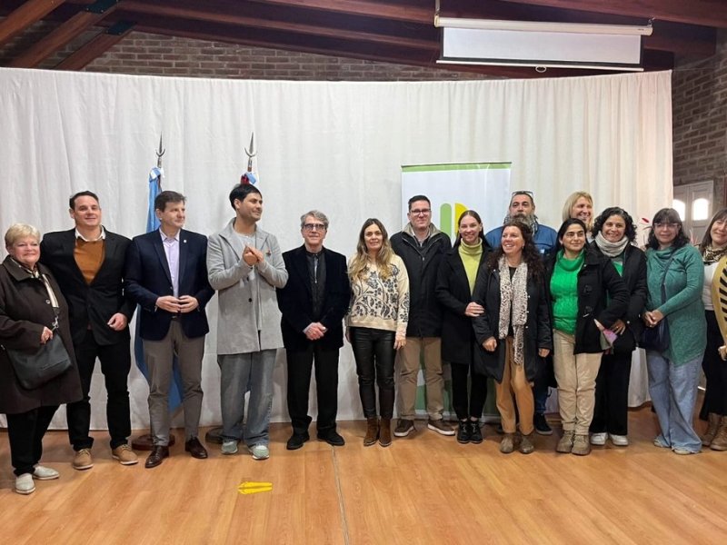 Para Di Stefano, «el nuevo edificio para la secundaria de Ricardone facilitará el acceso a la educación»