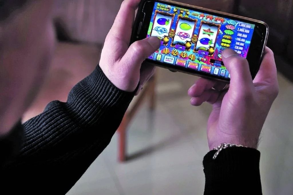 Preocupa la ludopatía en adolescentes