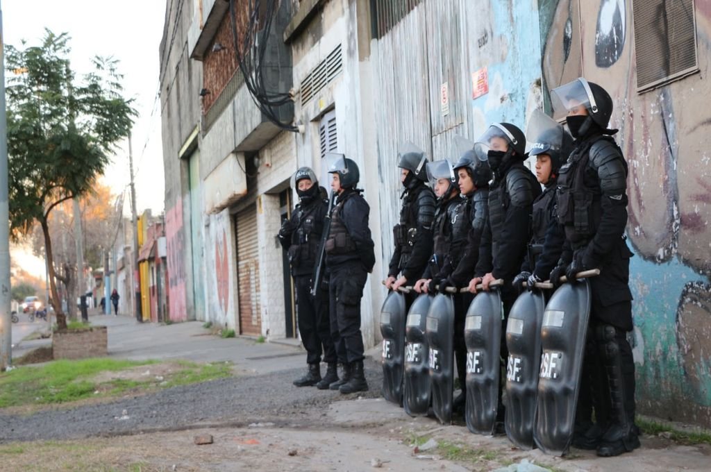 Rosario: derriban un puesto de venta de drogas