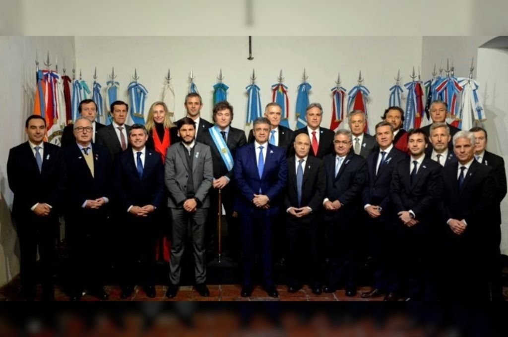 Con Pullaro, 18 gobernadores firmaron el Pacto de Mayo