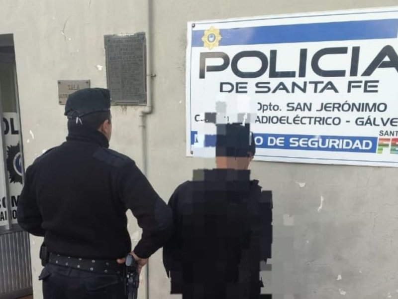 Discutió con su ex pareja, la agredió, y hasta le robó dinero y su motocicleta
